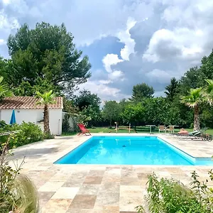 Aix-marseille Superbe T2 Avec Jardin, Piscine Et Parking Simiane-Collongue